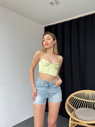 Orj Marka Düğme Detaylı Denim Şort