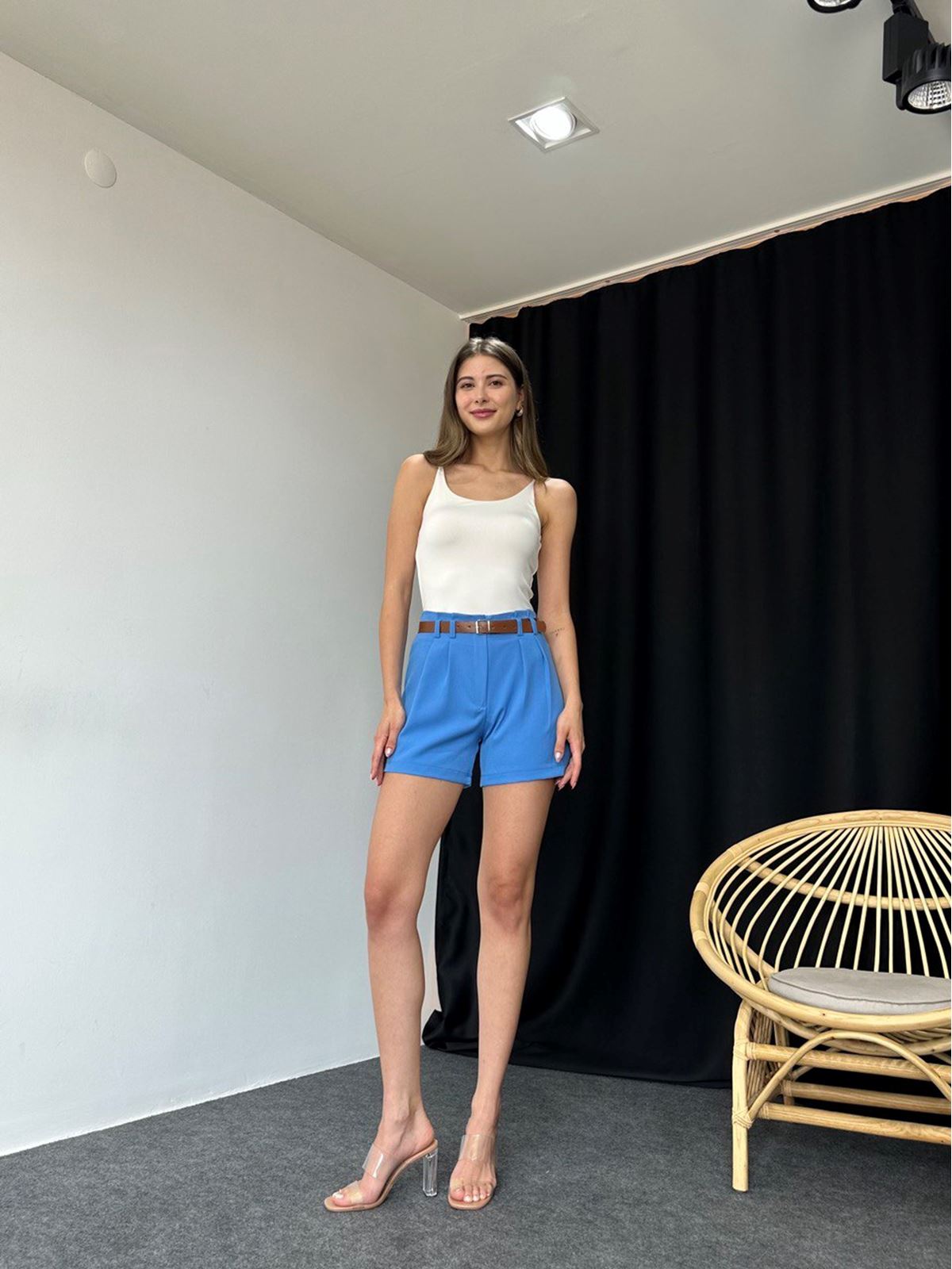 Mavi Pileli Şort - Görsel 4