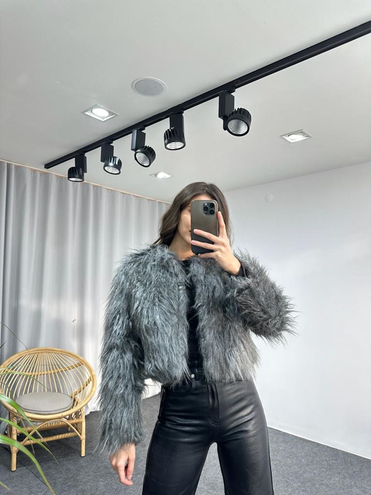 Gri Kısa Kürk - Görsel 5