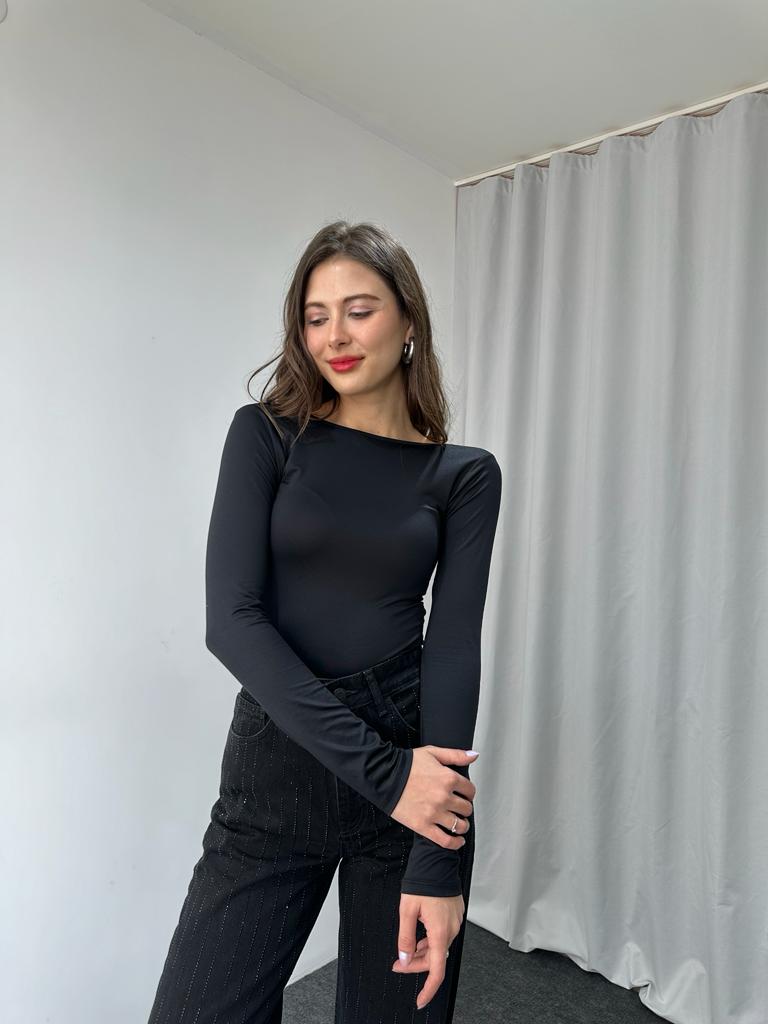 Sırt Dekolteli Bluz - Görsel 3