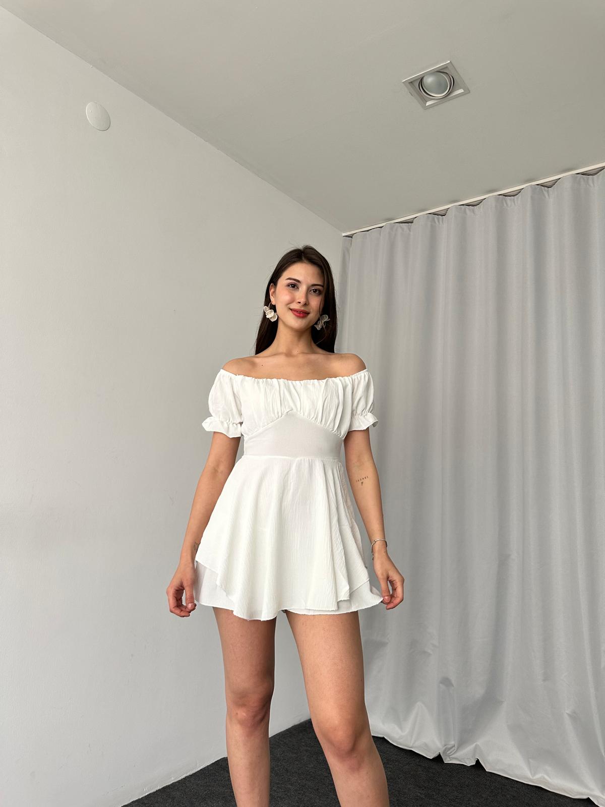 Beyaz Şortlu Elbise - Görsel 10