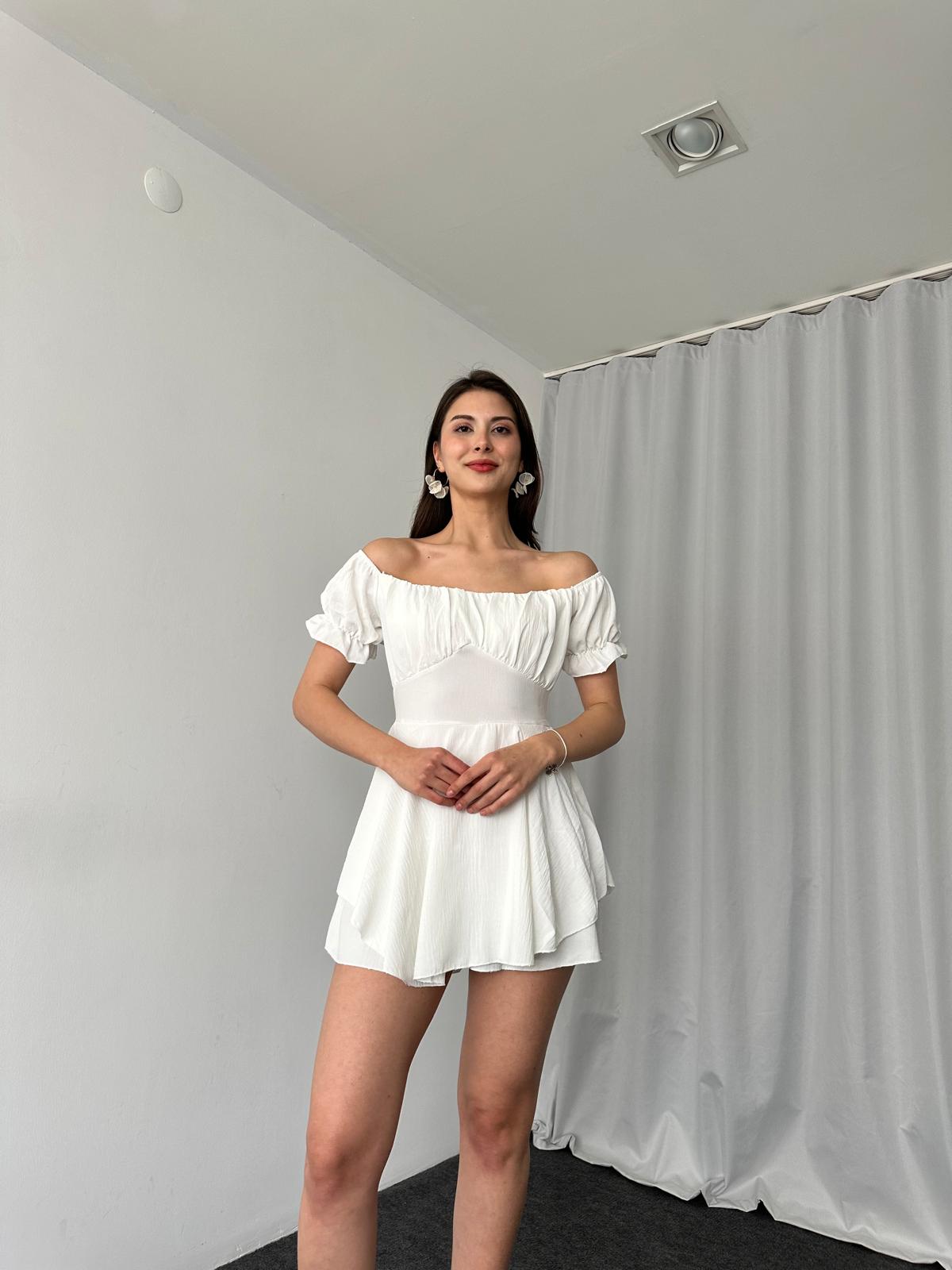 Beyaz Şortlu Elbise - Görsel 11