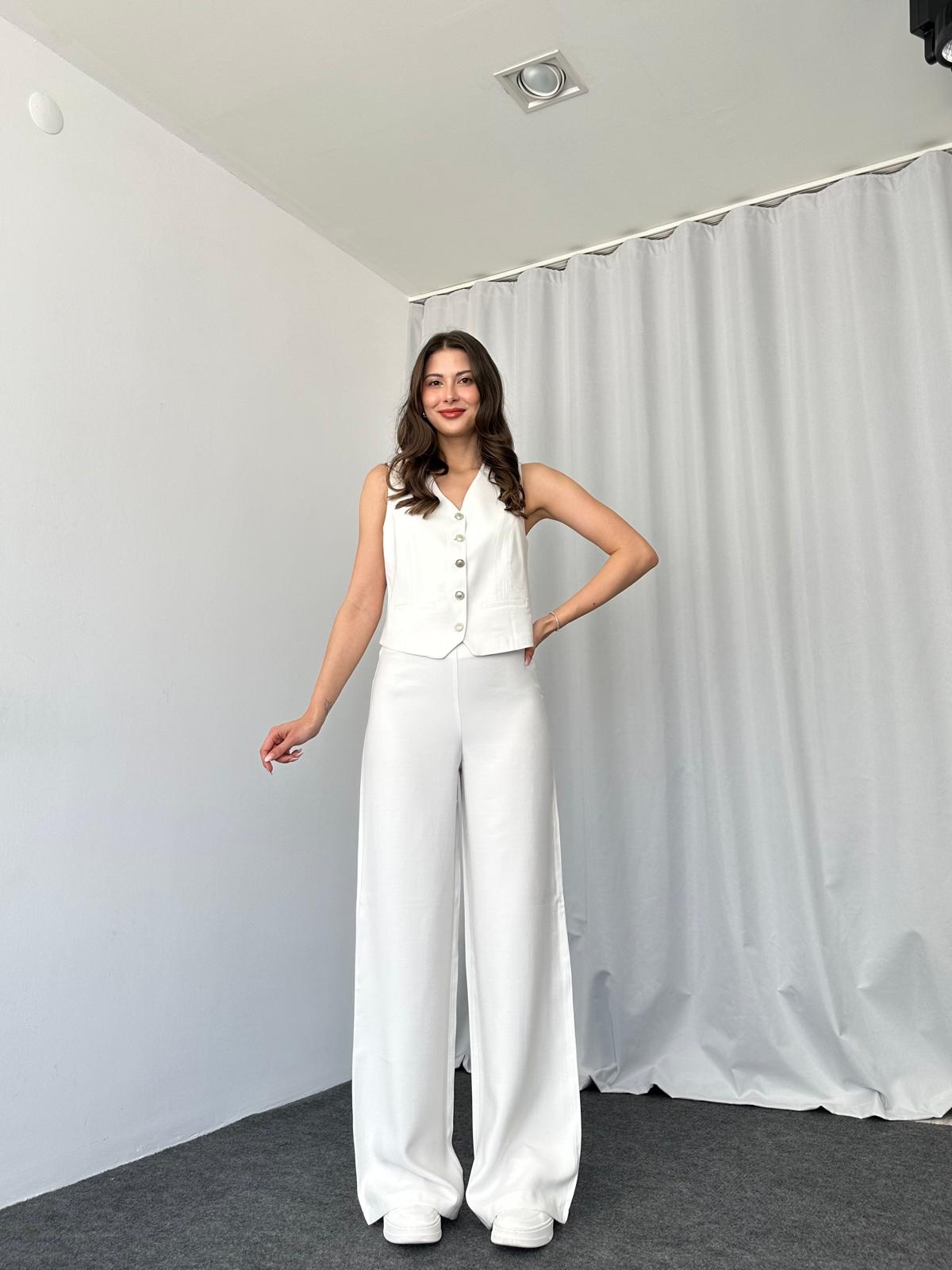 Silver Düğmeli Yelek-Pantalon Takım (Beyaz) - Görsel 3