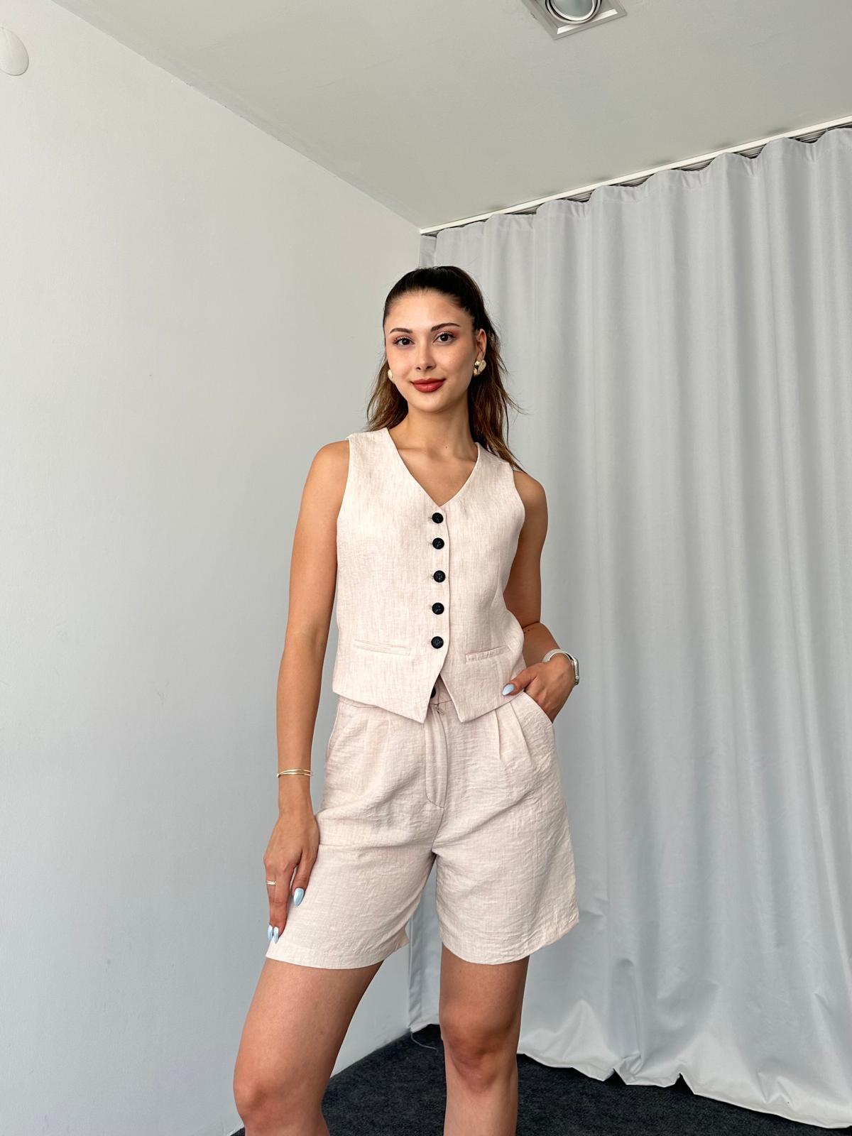 Laura Yelek-Şort Takım (Taş Rengi)