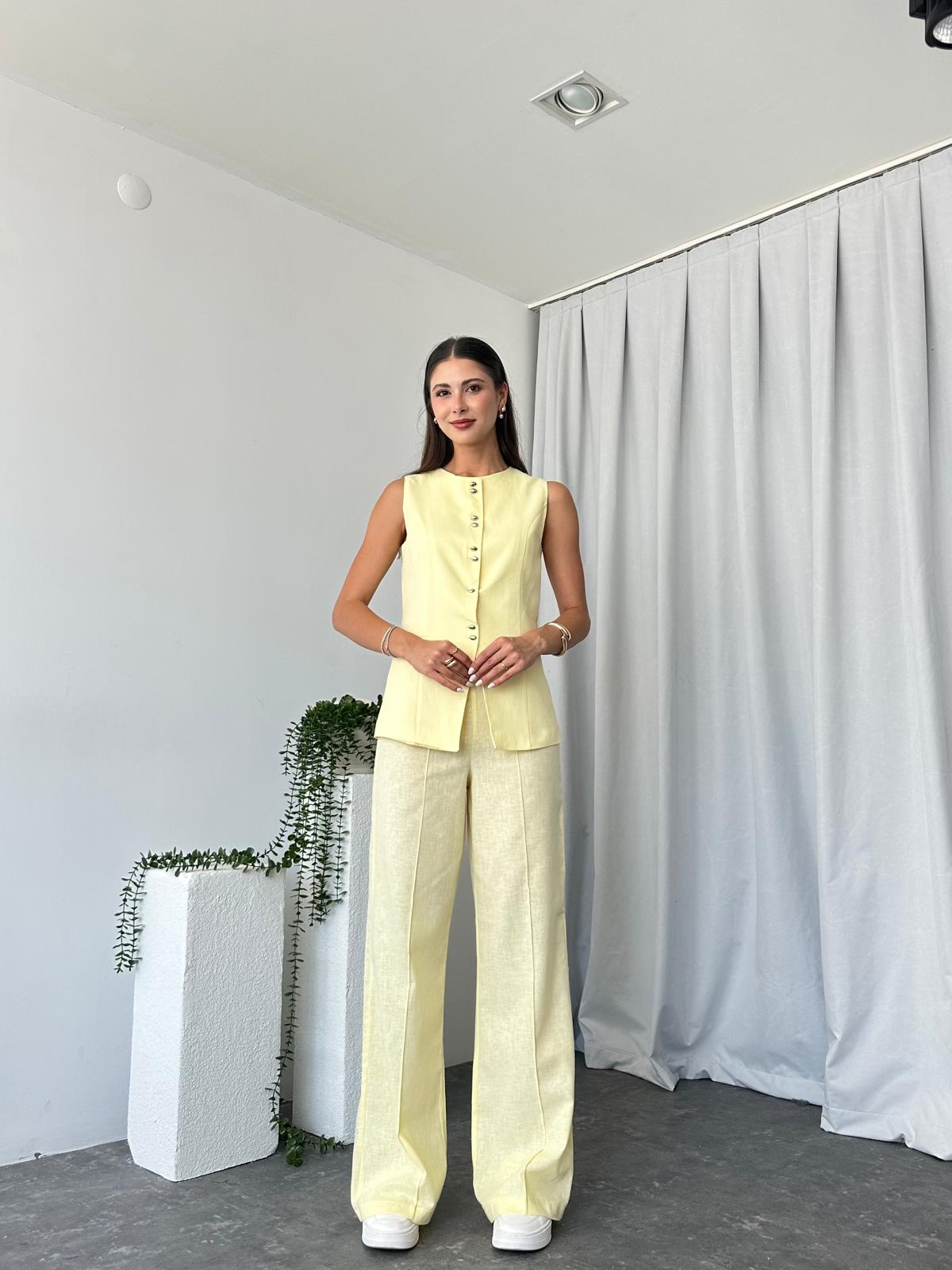 Kadın Elena Sarı Takım