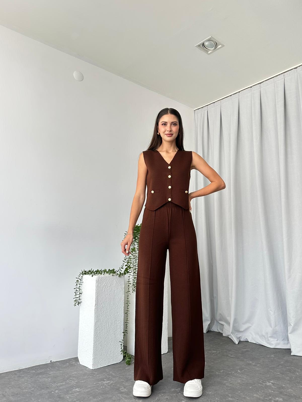 Kadın Kahverengi Triko Yelek-Pantolon Takım