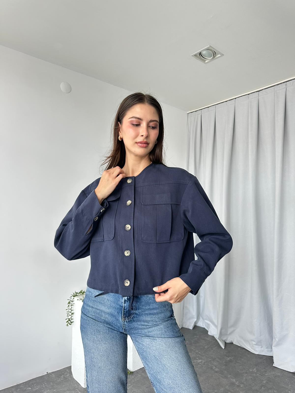 Kadın Lacivert Cepli Kısa Ceket - Görsel 2