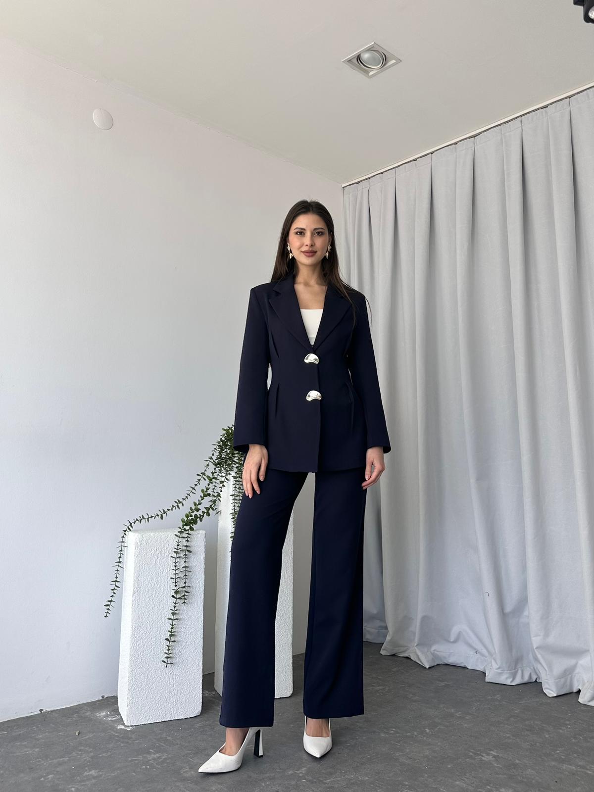 Kadın Düğme Detaylı Lacivert Ceket-Pantolon Takım - Görsel 2