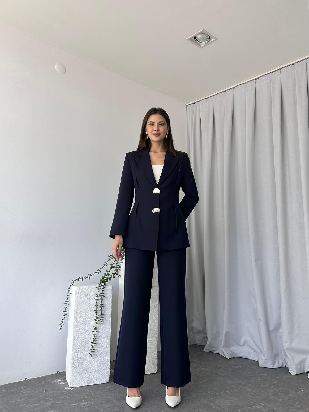 Kadın Düğme Detaylı Lacivert Ceket-Pantolon Takım - Görsel 5