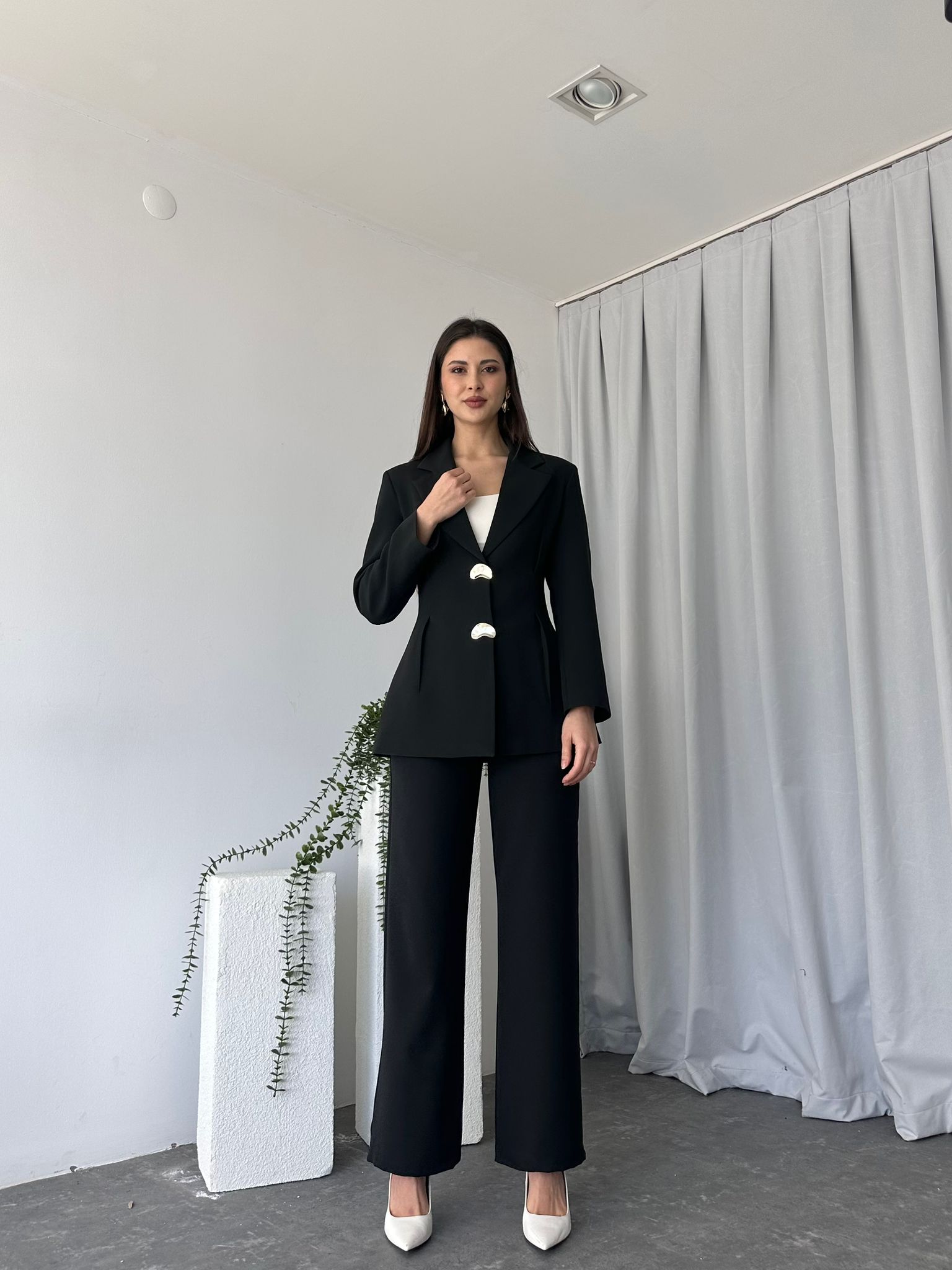 Kadın Düğme Detaylı Siyah Ceket-Pantolon Takım - Görsel 5