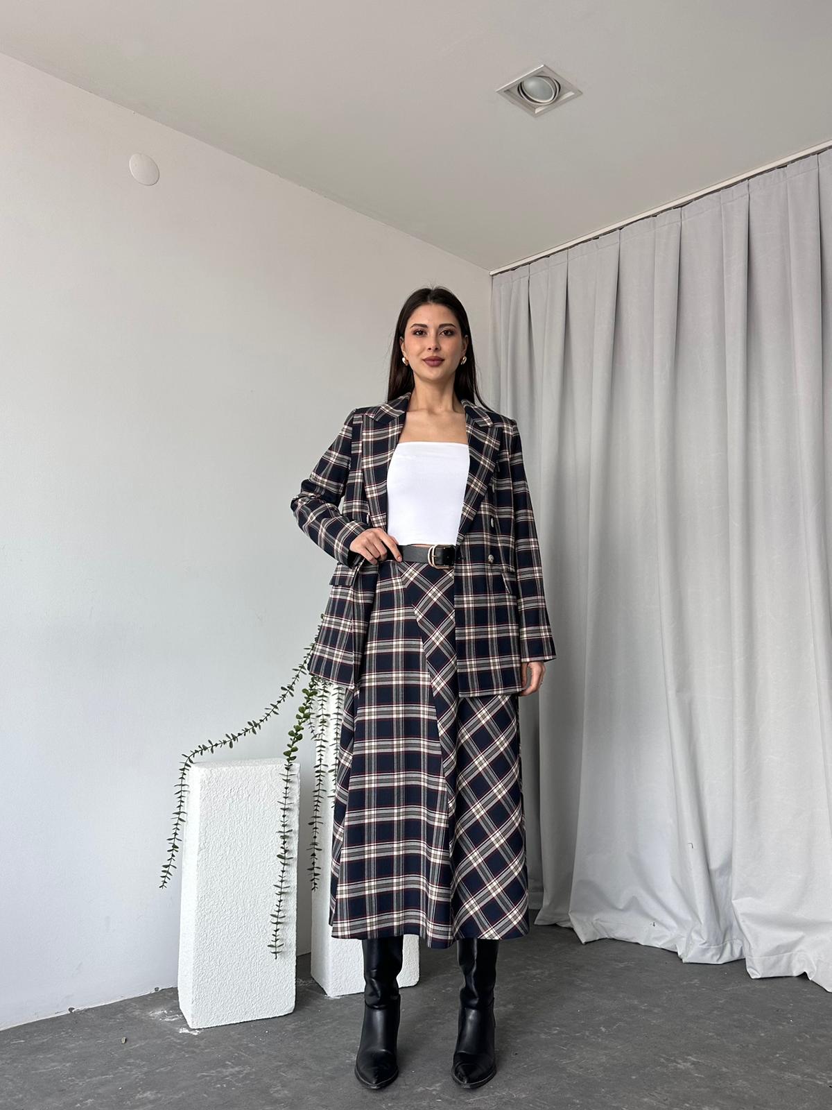 Kadın Lacivert Ekose Etek-Ceket Takım