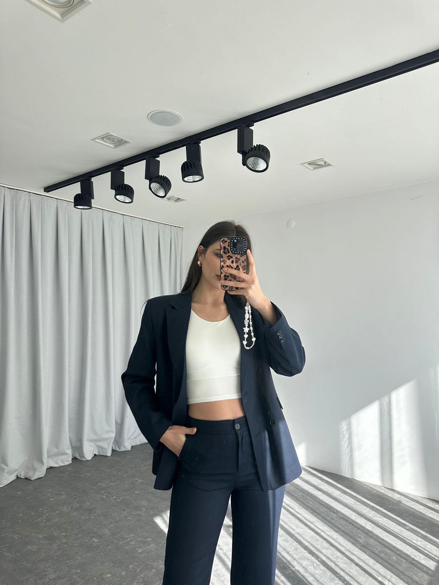 Kadın Lacivert Çizgili Fit Ceket-Pantalon Takım - Görsel 13