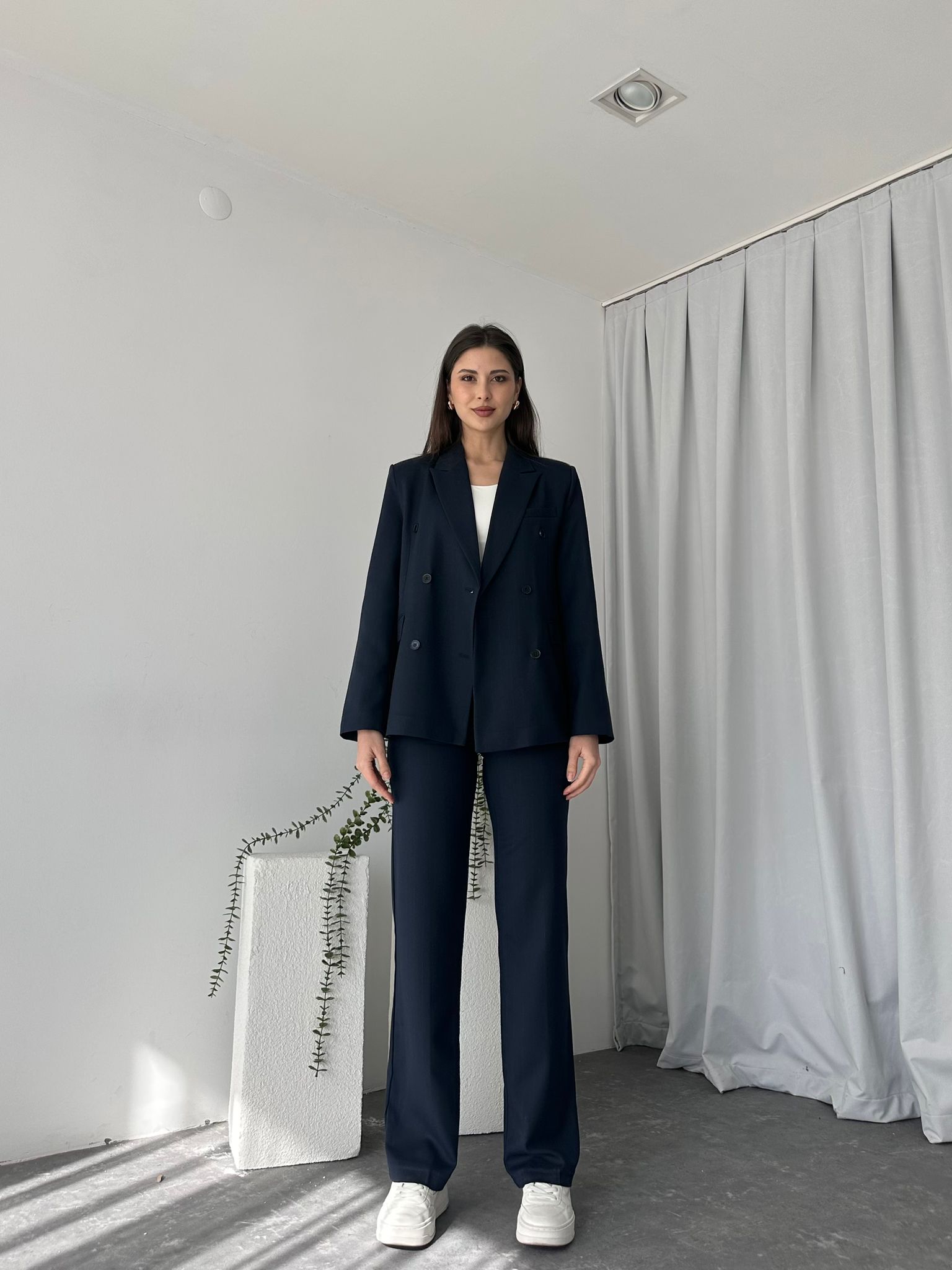 Kadın Lacivert Çizgili Fit Ceket-Pantalon Takım - Görsel 4