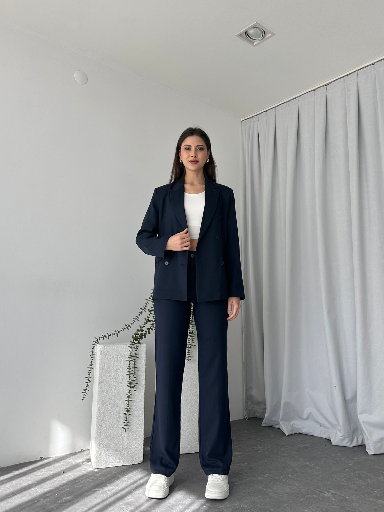 Kadın Lacivert Çizgili Fit Ceket-Pantalon Takım - Görsel 9