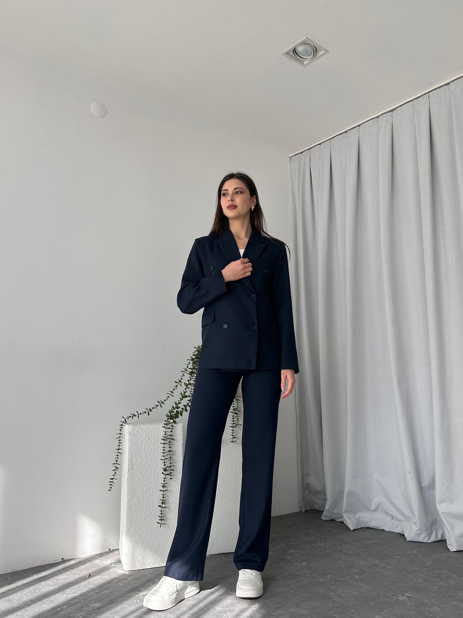 Kadın Lacivert Çizgili Fit Ceket-Pantalon Takım - Görsel 12