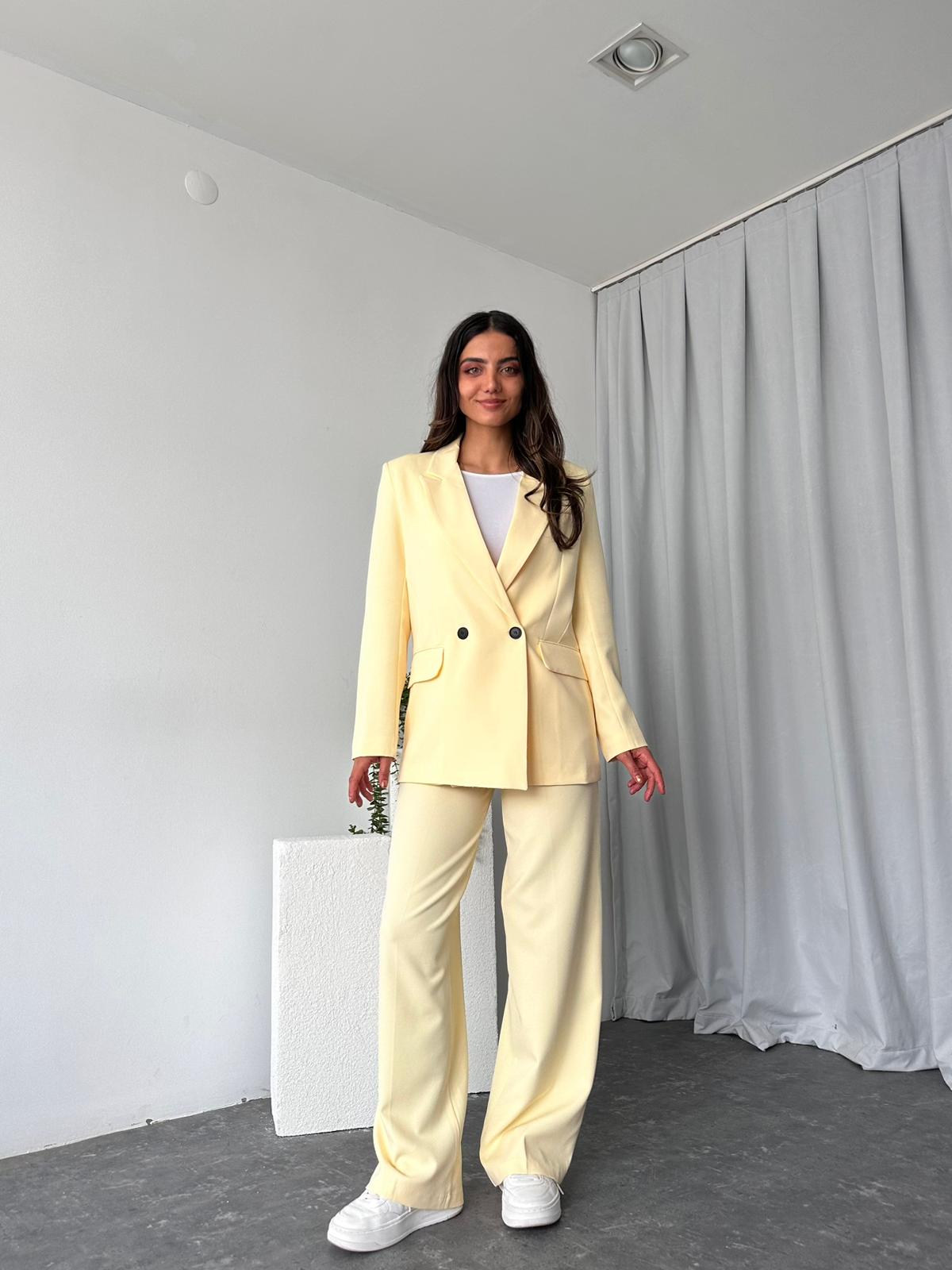 Kadın Sarı Oversize Ceket Pantolon Takım - Görsel 2