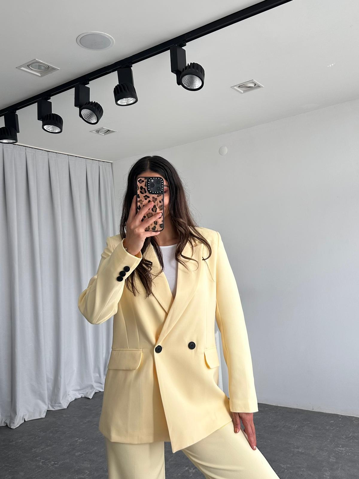 Kadın Sarı Oversize Ceket Pantolon Takım - Görsel 11