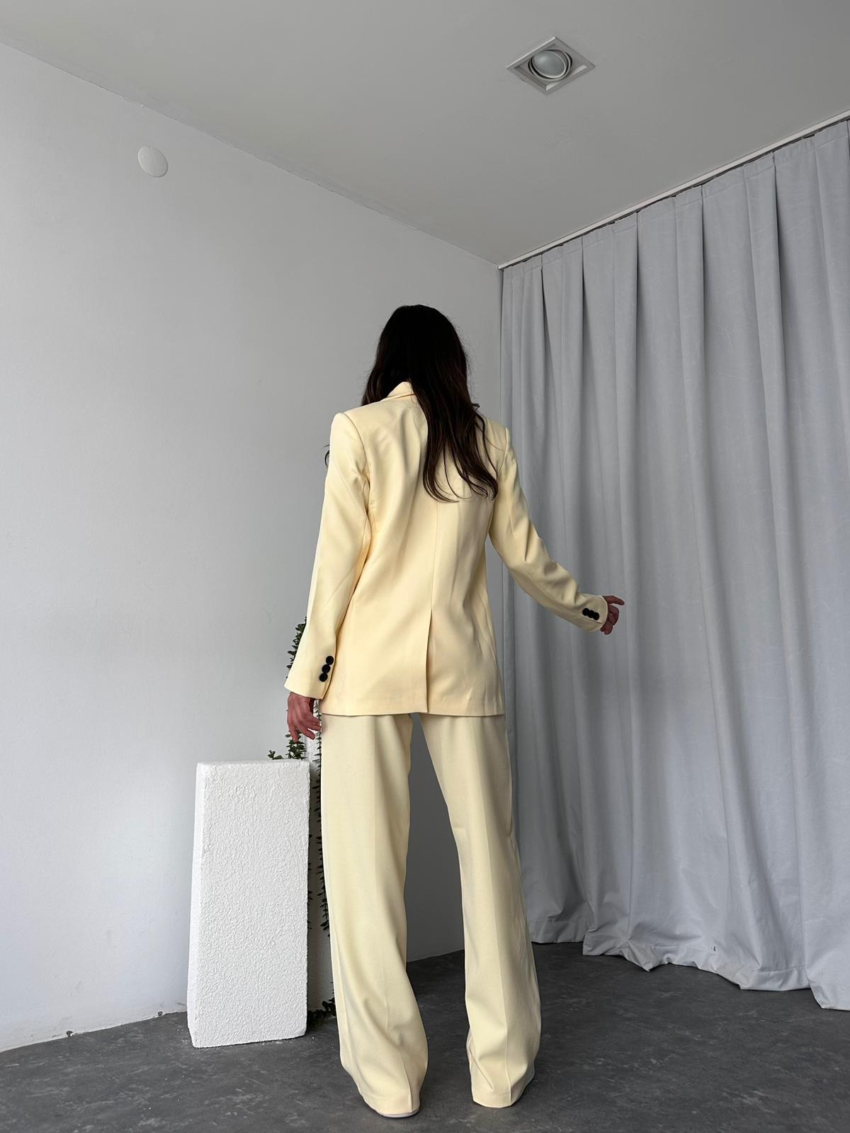 Kadın Sarı Oversize Ceket Pantolon Takım - Görsel 14