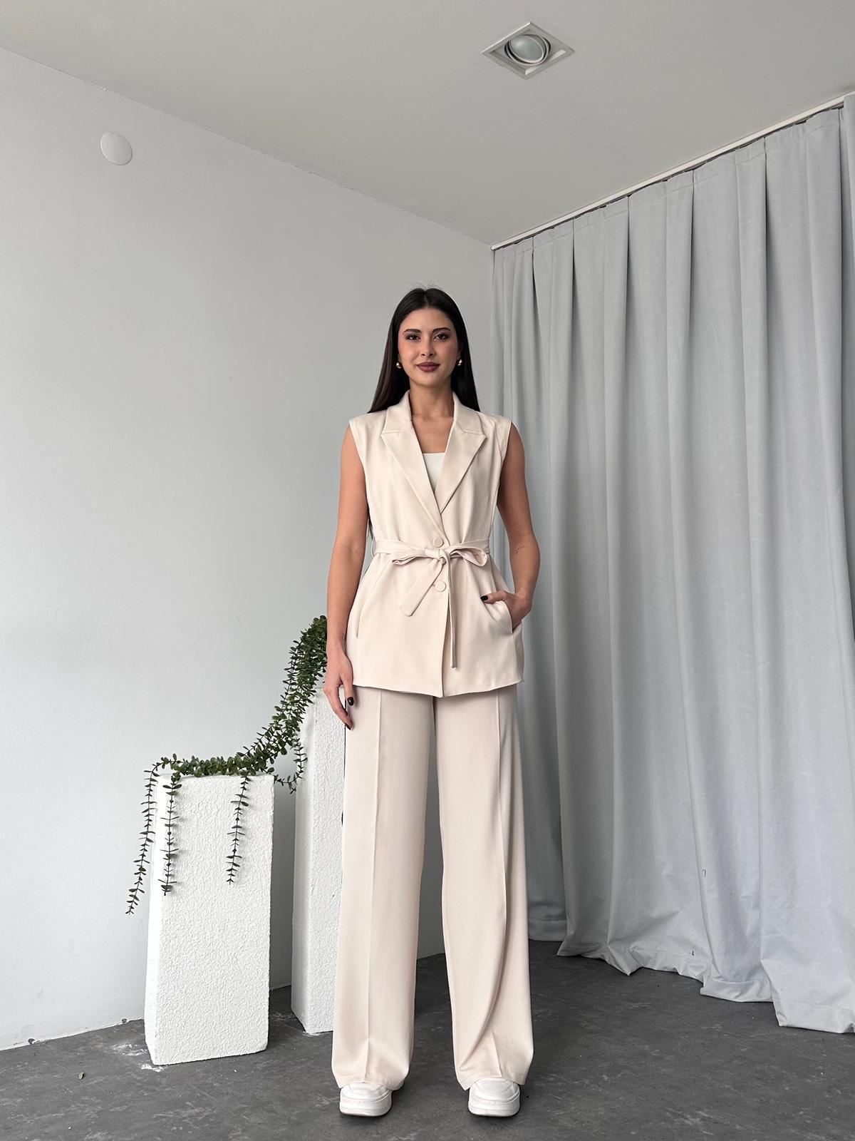 Kadın Krem Uzun Yelekli Takım - Görsel 3