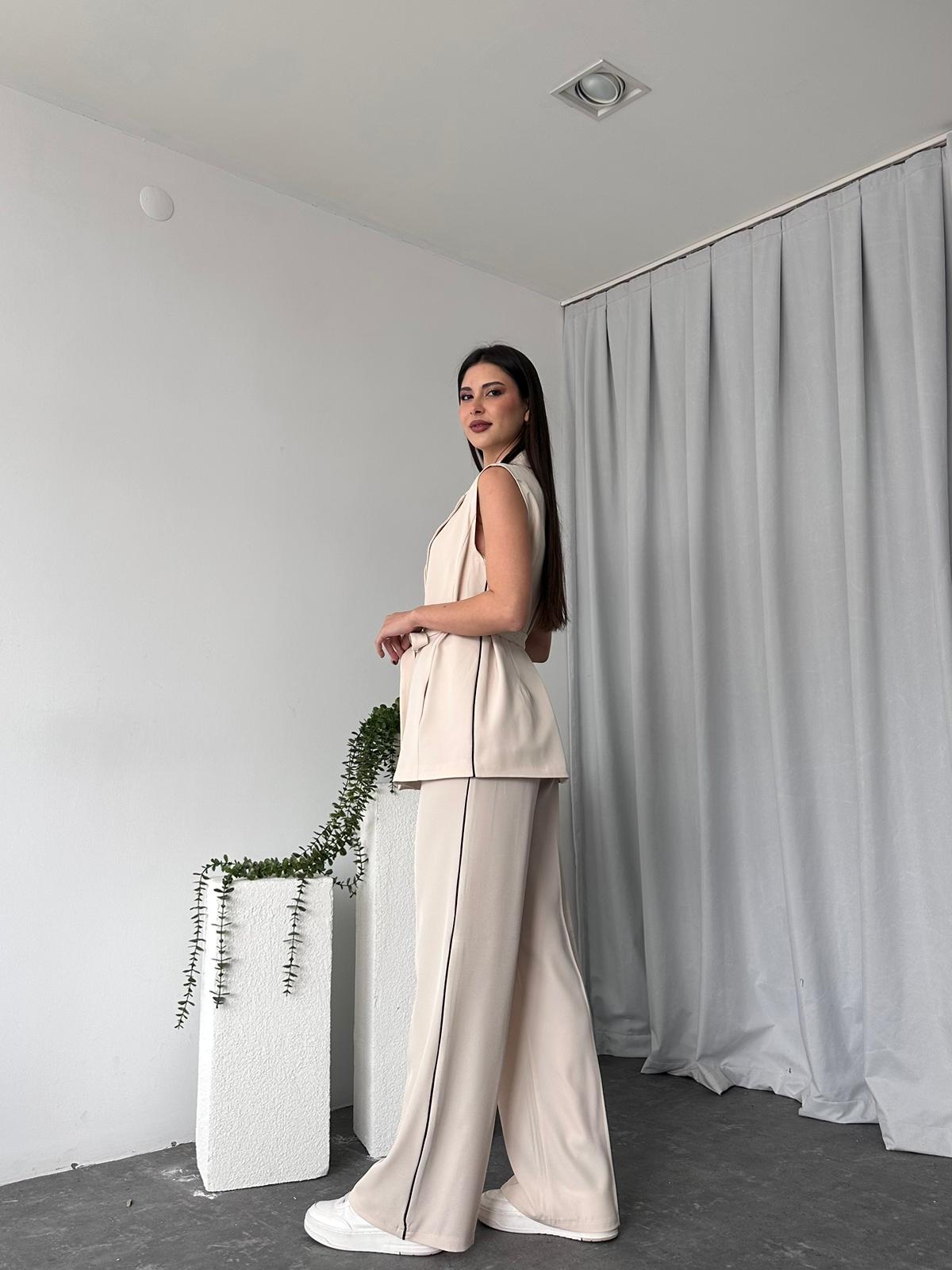 Kadın Krem Uzun Yelekli Takım - Görsel 5