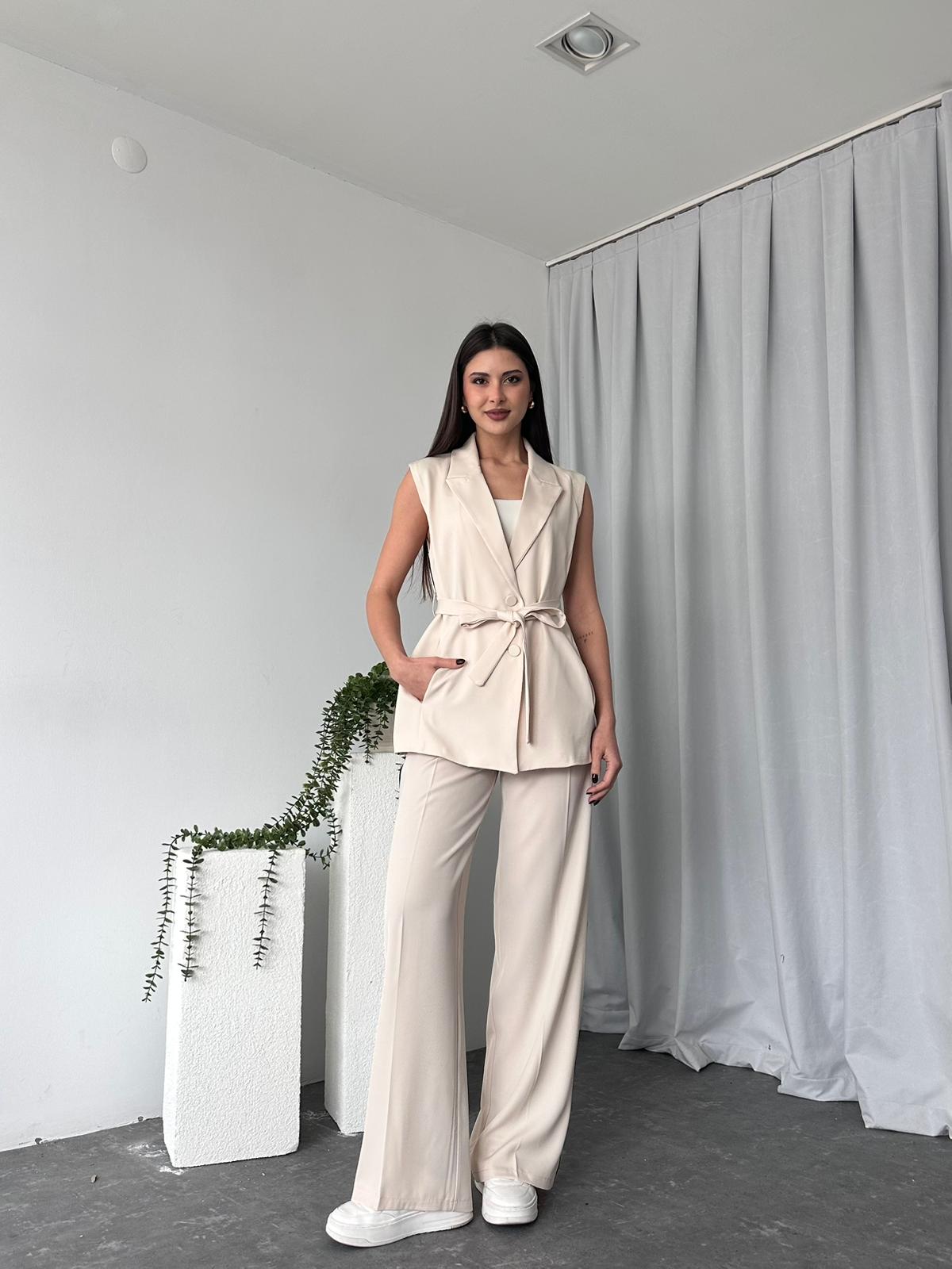 Kadın Krem Uzun Yelekli Takım - Görsel 7