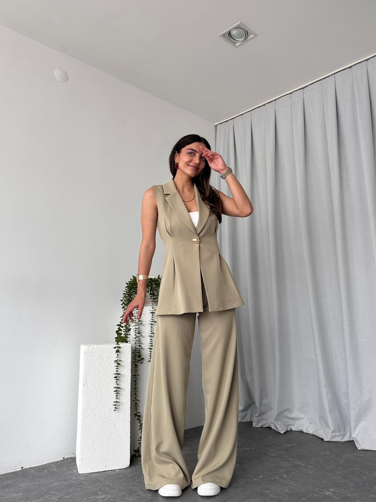 Kadın Gold Düğmeli Haki Yelek-Pantolon Takım - Görsel 5
