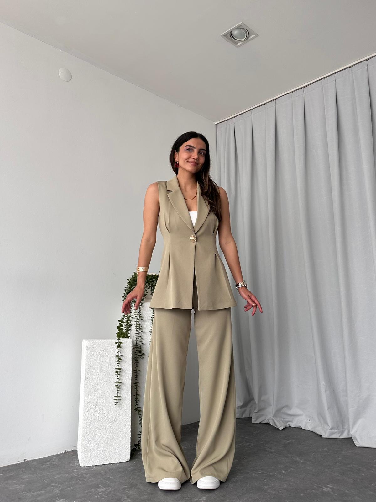 Kadın Gold Düğmeli Haki Yelek-Pantolon Takım - Görsel 6