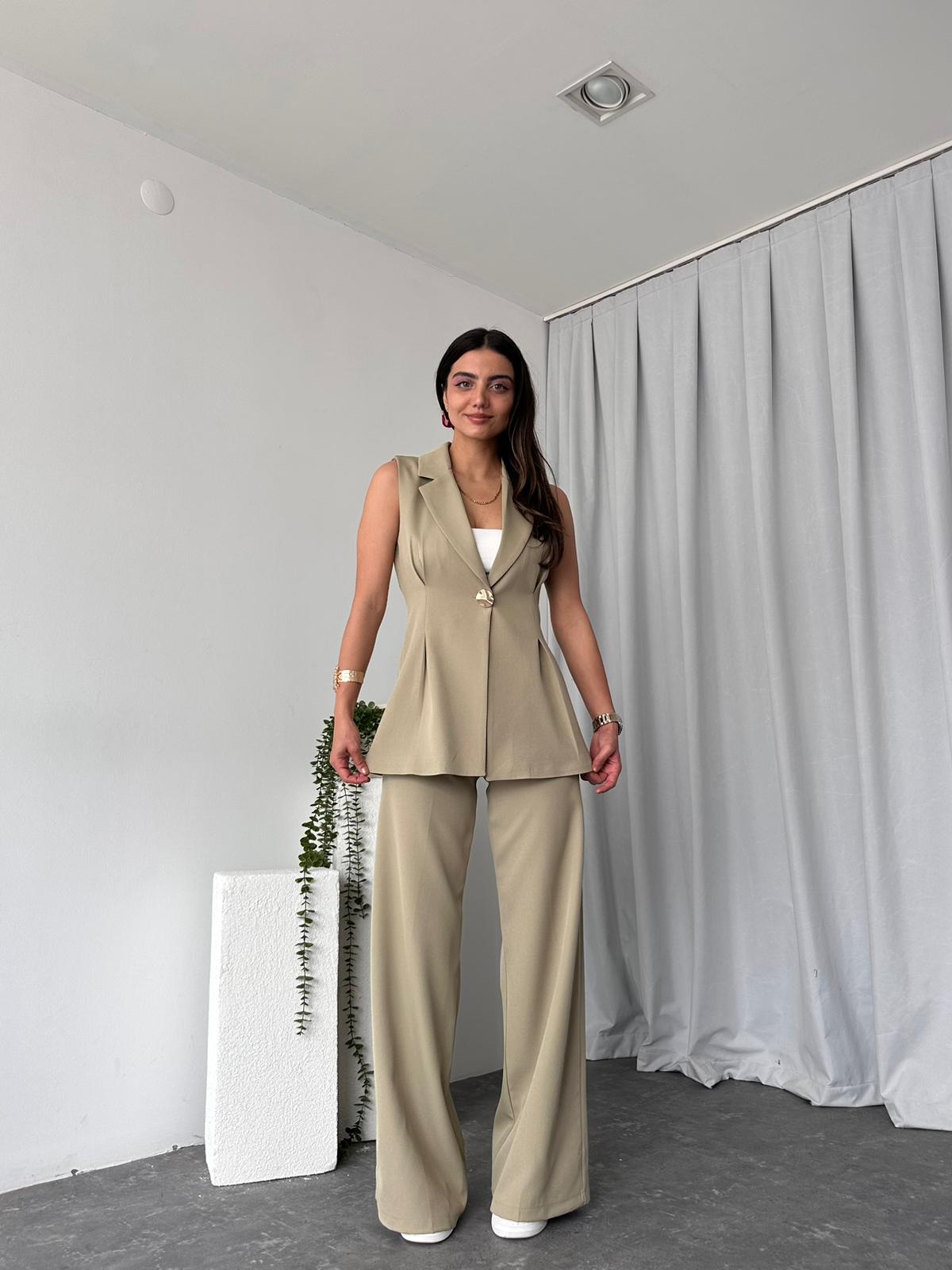 Kadın Gold Düğmeli Haki Yelek-Pantolon Takım - Görsel 7